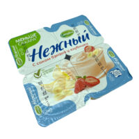 Йогуртовый продукт Campina нежный c соком банана и клубники 1.2% 100г БЗМЖ 1 шт