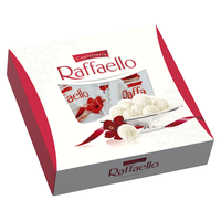 Конфеты Raffaello с цельным миндальным орехом в кокосовой обсыпке, 240г 1 шт