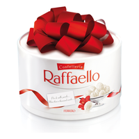 Конфеты Raffaello с цельным миндальным орехом в кокосовой обсыпке, 200г 1 шт