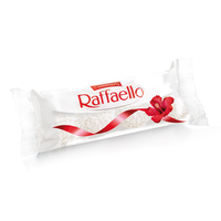 Конфеты Raffaello с цельным миндальным орехом в кокосовой обсыпке, 40г 1 шт